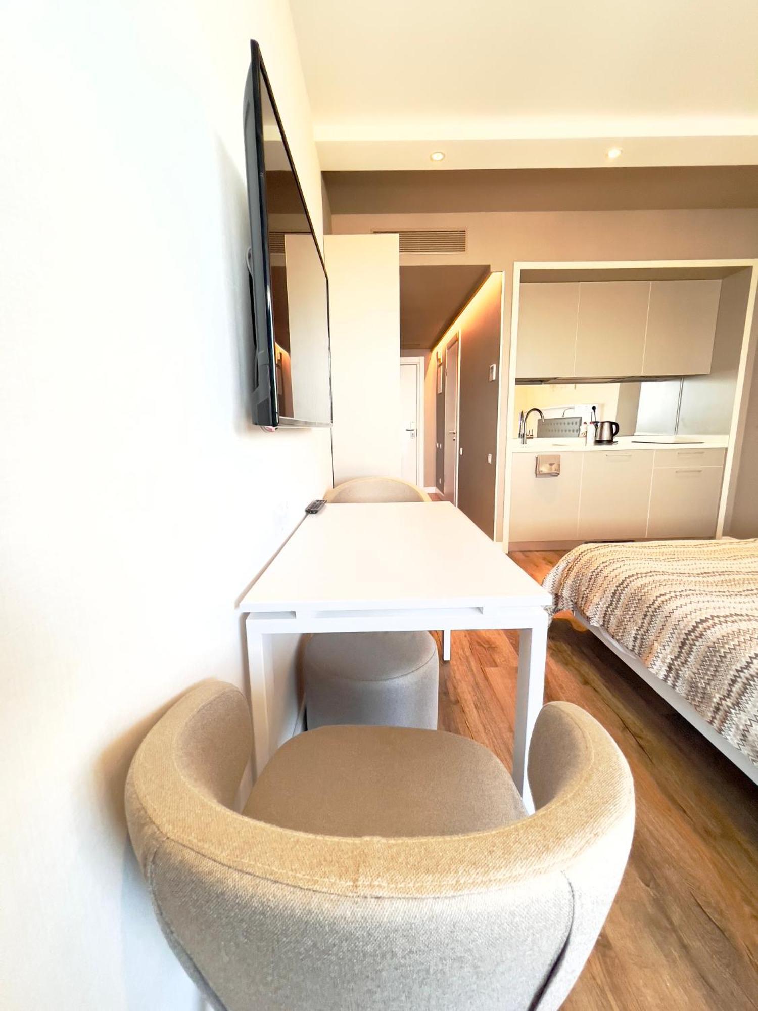 Mountain & Sea View At Alliance Apartment