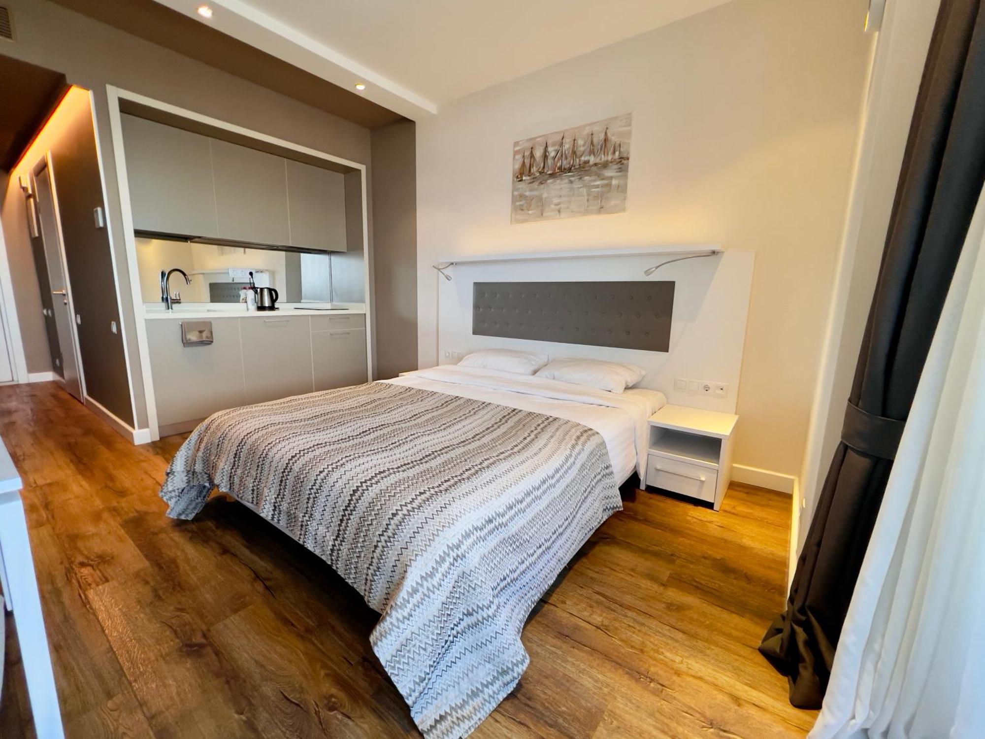Mountain & Sea View At Alliance Apartment *