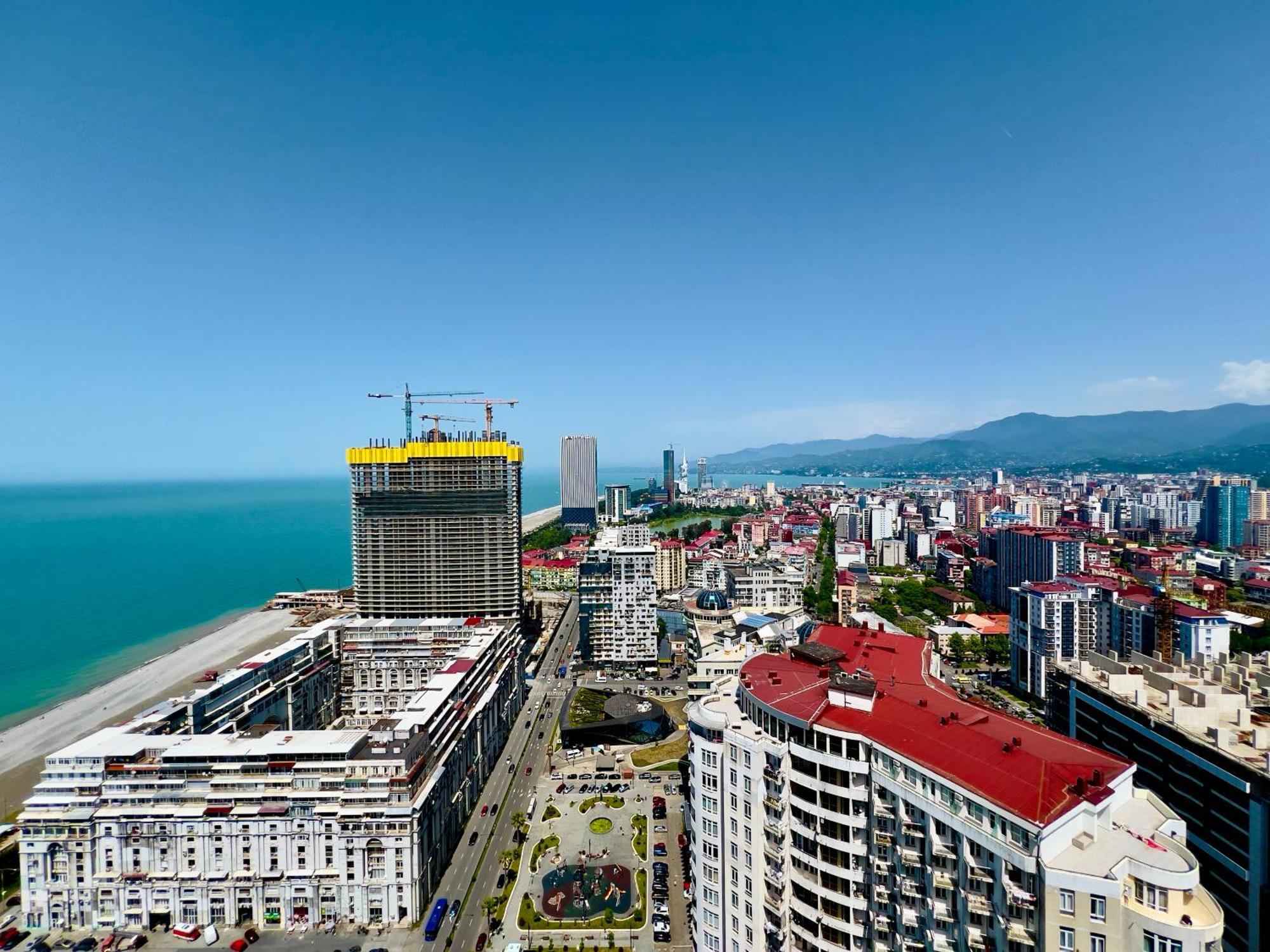 Apartment Mountain & Sea View At Alliance Batumi