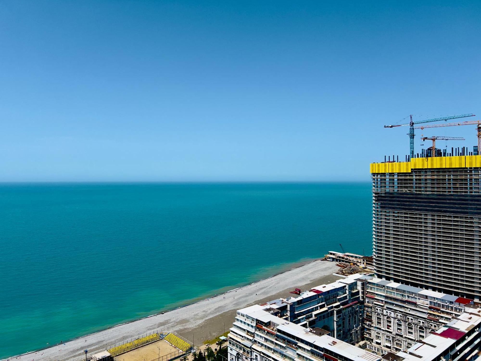 Mountain & Sea View At Alliance Batumi
